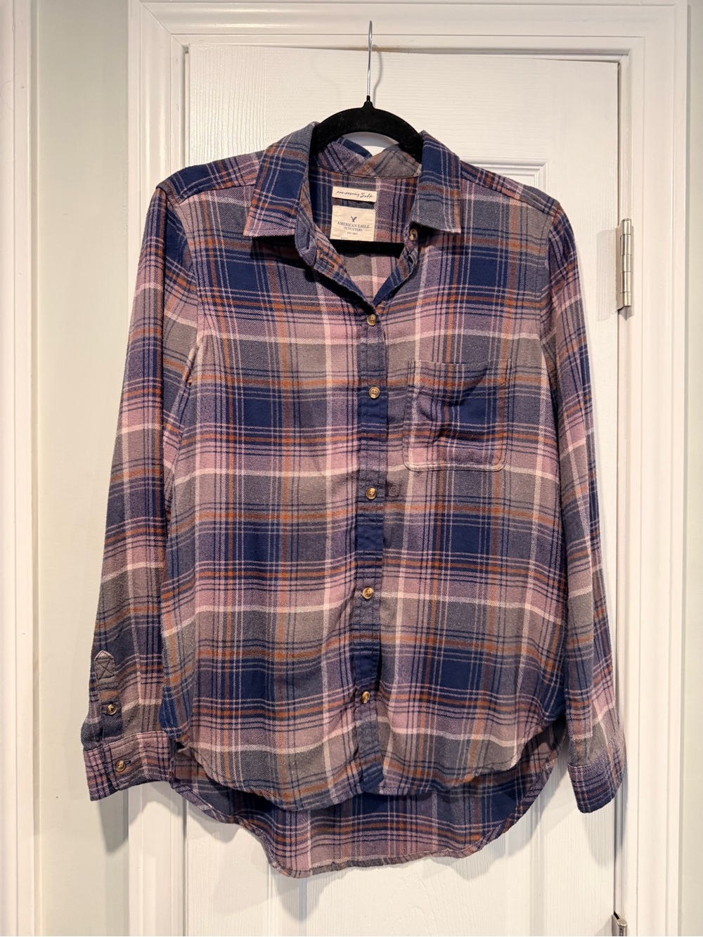American Eagle Size S Boyfriend Fit Plaid Flannel Shirt Navy Pink Long Sleeve
